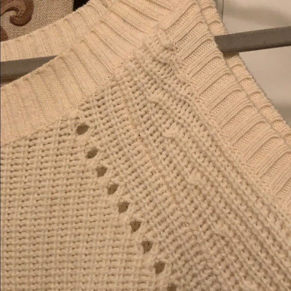 Olivia Palermo Chelsea28 cold shoulder ribbed cream winter pontelle sweater - Picture 9 of 11